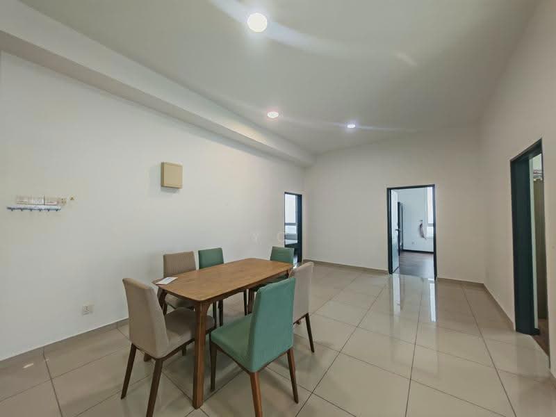 Kediaman Servis untuk Disewa di D'carlton (Residensi Seri Mega) - YC Fung - Dining Room - PropertyGuru.com.my