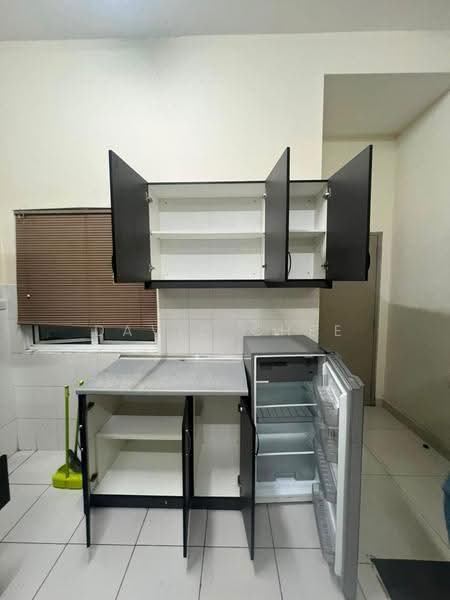 Service Residence for Sale at Vue Residences - David Chee - Kitchen - PropertyGuru.com.my