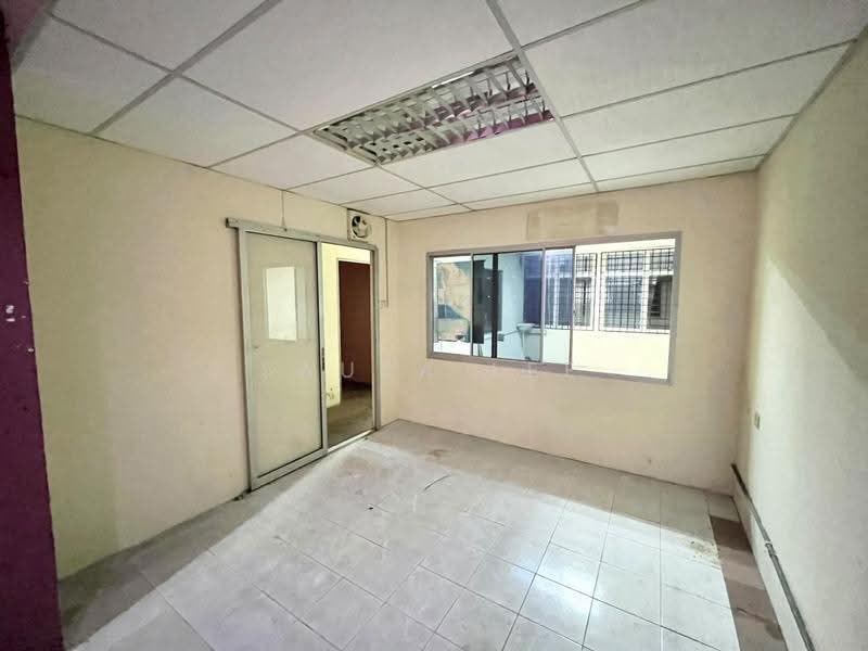 Shop for Rent in Taman Perling (Perling) - Sausa Lee - Interior - PropertyGuru.com.my