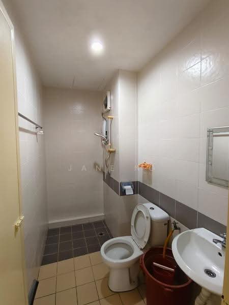 Pangsapuri untuk Disewa di Sri Mekar 2 - Jane Ng - Bathroom - PropertyGuru.com.my