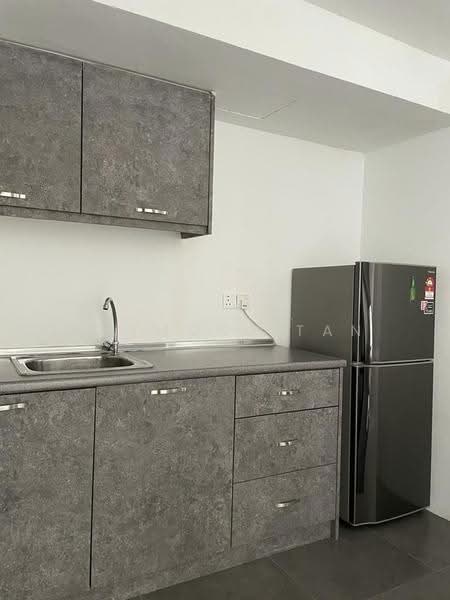 Service Residence for Sale at Empire Damansara - Raymond Tan - Kitchen - PropertyGuru.com.my
