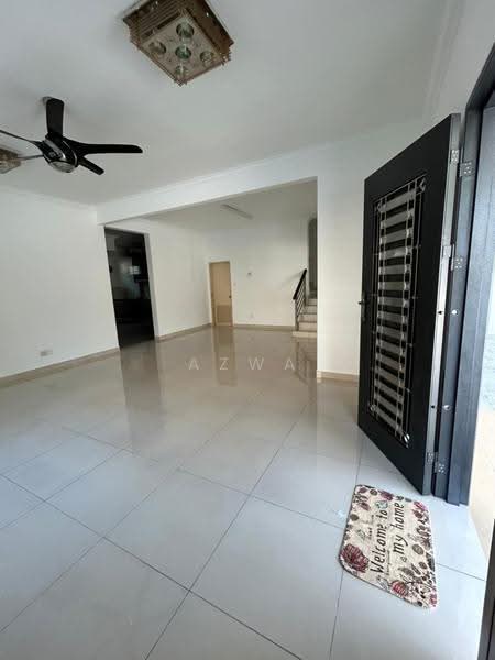 2-storey Terraced House for Rent in Shah Alam (Selangor) - Azwa Abas - Entrance - PropertyGuru.com.my
