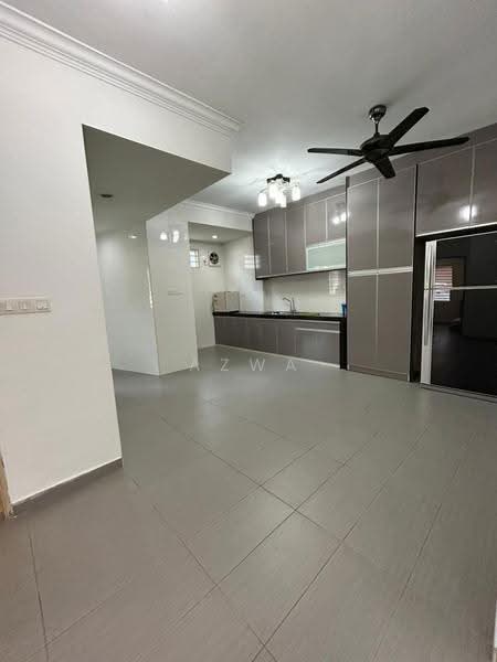 2-storey Terraced House for Rent in Shah Alam (Selangor) - Azwa Abas - Kitchen - PropertyGuru.com.my