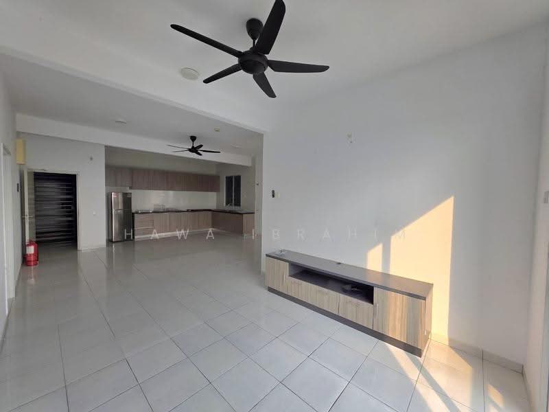 Kondominium untuk Dijual di Residensi Adelia - Hawa Ibrahim - Living Room - PropertyGuru.com.my