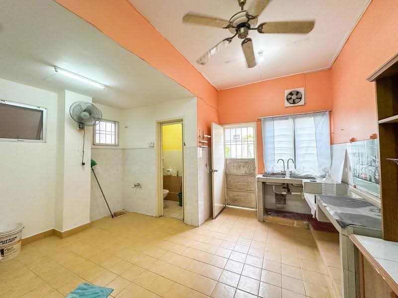 Rumah Teres 2-Tingkat untuk Dijual di Taman Aman Putra (Puchong) - Fauran Nawawi - PropertyGuru.com.my