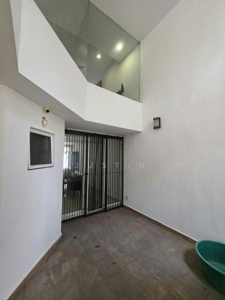 Rumah Teres 3-Tingkat untuk Dijual di Taman Seputeh (Seputeh) - Justin Voon - Entrance - PropertyGuru.com.my