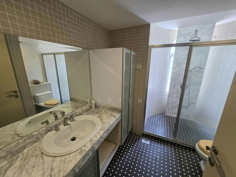 Rumah Teres 3-Tingkat untuk Dijual di Taman Seputeh (Seputeh) - Justin Voon - Bathroom - PropertyGuru.com.my