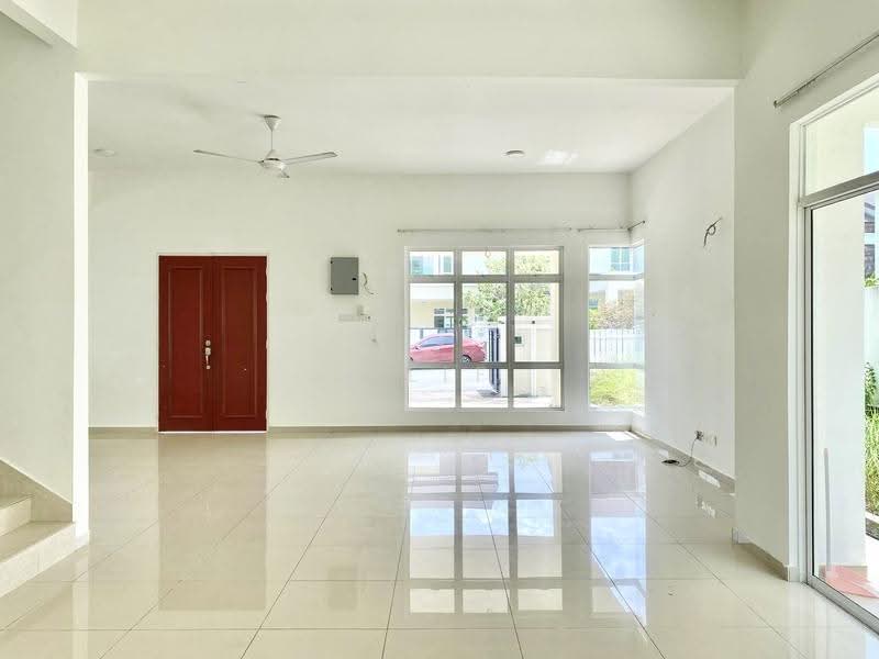 Bungalow House untuk Dijual di Senawang (Ampangan) - Alif Saad - Living Room - PropertyGuru.com.my