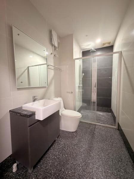 Condominium for Sale at Amberside @ Country Garden Danga Bay - Jack Liew - Bathroom - PropertyGuru.com.my