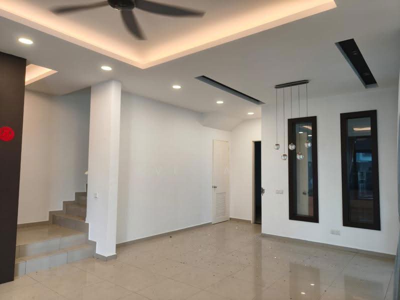 Rumah Kluster untuk Disewa di Pasir Gudang (Johor) - Eve Tan - Living Room - PropertyGuru.com.my