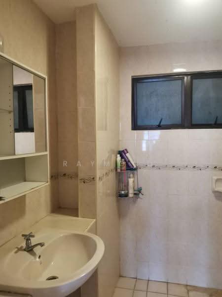 Condominium for Sale at Pelangi Utama - Raymond Chiang - Bathroom - PropertyGuru.com.my