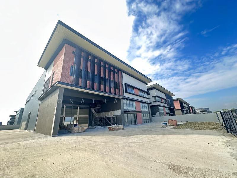 Factory for Rent in Sungai Buloh (Selangor) - Jonathan Yeoh - Exterior - PropertyGuru.com.my