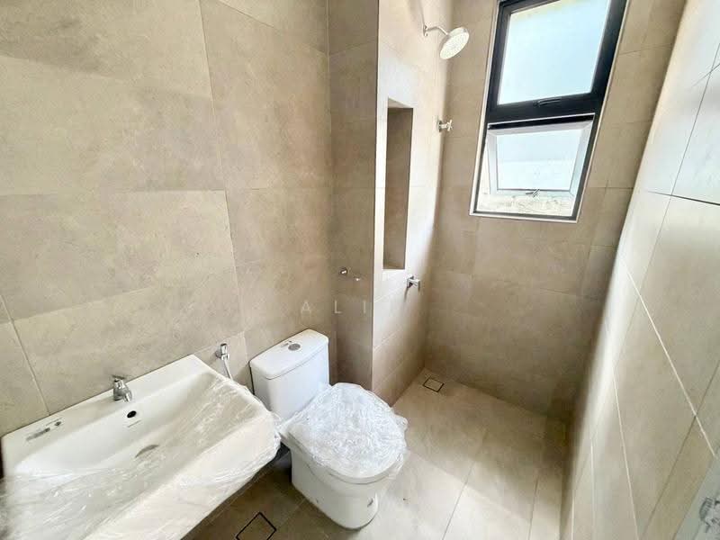 2-storey Terraced House for Sale in Alam Impian (Shah Alam) - Alif Saad - Bathroom - PropertyGuru.com.my