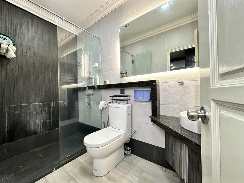 Rumah Berkembar untuk Dijual di SS4 (Petaling Jaya) - Baljeet Singh - Bathroom - PropertyGuru.com.my
