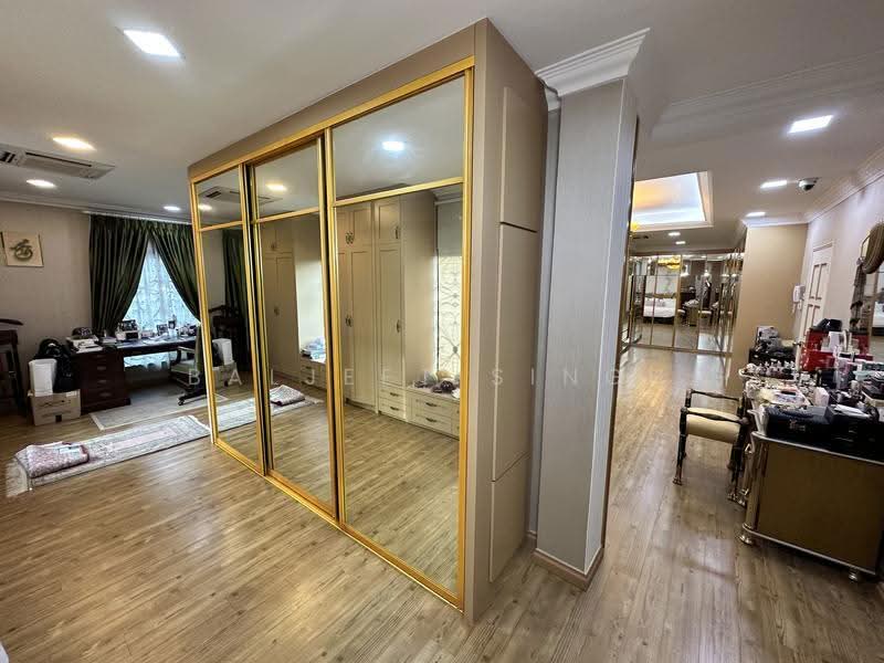 Rumah Berkembar untuk Dijual di SS4 (Petaling Jaya) - Baljeet Singh - Study - PropertyGuru.com.my