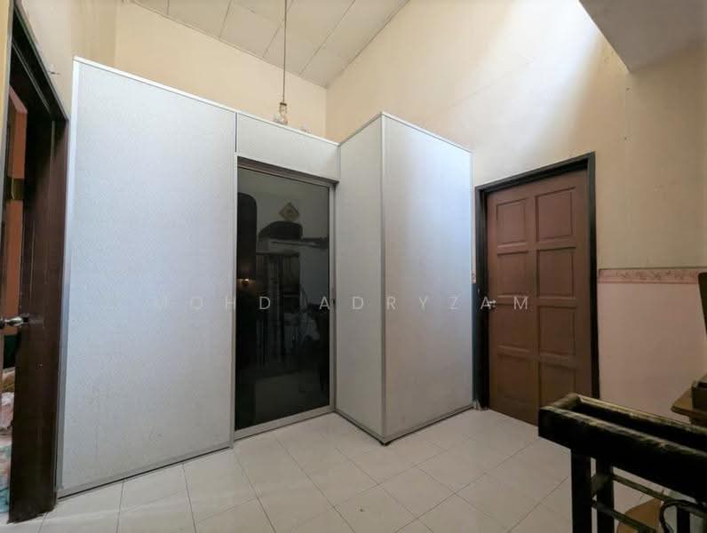 Rumah Teres 2-Tingkat untuk Dijual di Desa Latania (Shah Alam) - Mohd Adryzam - Interior - PropertyGuru.com.my