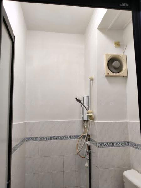 Rumah Bandar untuk Disewa di Johor Bahru (Johor) - Hong Charng Lee - Bathroom - PropertyGuru.com.my
