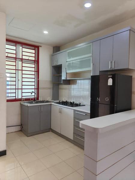 Rumah Bandar untuk Disewa di Johor Bahru (Johor) - Hong Charng Lee - Kitchen - PropertyGuru.com.my