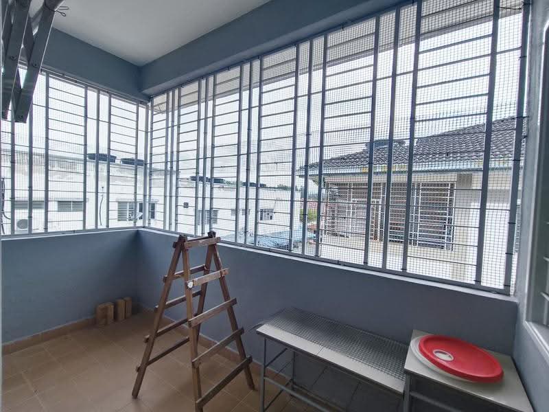 Rumah Teres untuk Disewa di Kajang (Selangor) - Stanley Ooi - Balcony - PropertyGuru.com.my