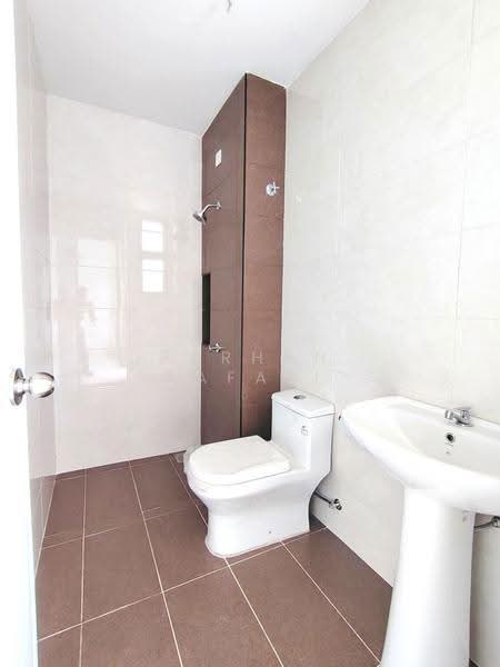 2-storey Terraced House for Sale in Semenyih (Selangor) - Farhan Rafael - Bathroom - PropertyGuru.com.my