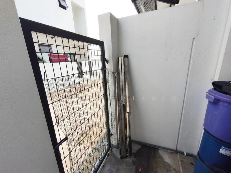 Rumah Teres 2-Tingkat untuk Disewa di Dengkil (Selangor) - Ameer Mujahid - Exterior - PropertyGuru.com.my