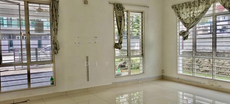 Semi-Detached House for Sale in Prima Saujana (Kajang) - Dlynie Ooi - Living Room - PropertyGuru.com.my