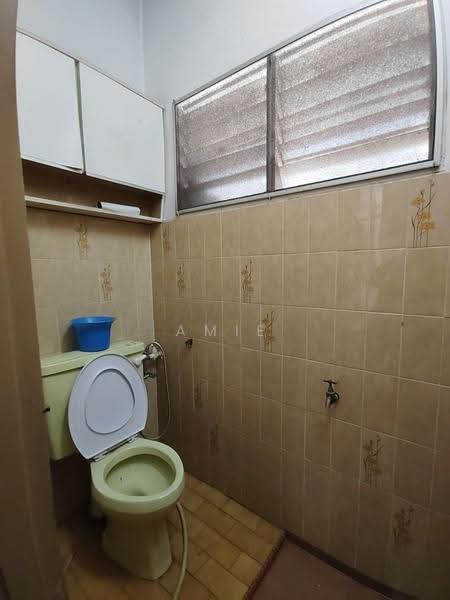Rumah Teres 1-Tingkat untuk Dijual di Taman Canning (Ipoh) - Amie Chong - Bathroom - PropertyGuru.com.my