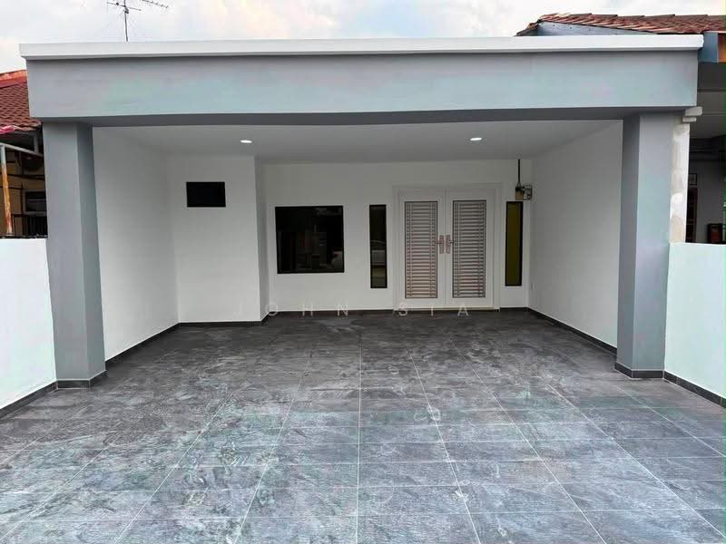 Rumah Teres 1-Tingkat untuk Dijual di Taman Ehsan Jaya (Ulu Tiram) - John Sia - Exterior - PropertyGuru.com.my