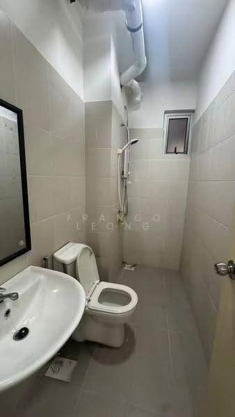 Pangsapuri untuk Disewa di Residensi Seri Wahyu - Franco Leong - Bathroom - PropertyGuru.com.my