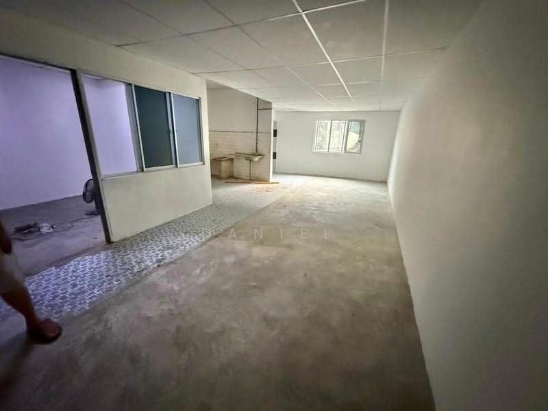 Shop for Rent in Taman Tasek (Johor Bahru) - Daniel Yong - Interior - PropertyGuru.com.my