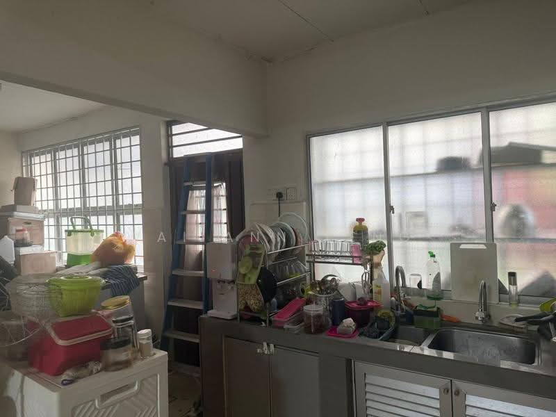 2-storey Terraced House for Sale in Taman Saujana Puchong (Seri Kembangan) - Wai Ann Teng - Kitchen - PropertyGuru.com.my