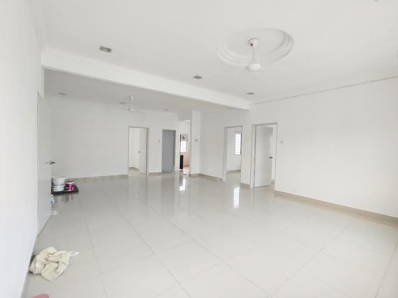 Townhouse for Rent in Taman Saga Emas (Kajang) - Stanley Ooi - Living Room - PropertyGuru.com.my