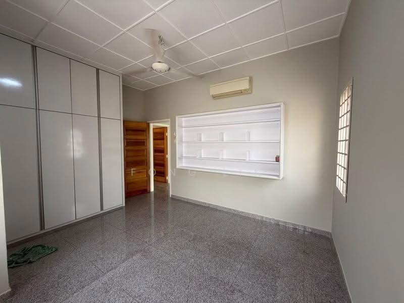 Rumah Teres 2-Tingkat untuk Dijual di Mutiara Rini (Skudai) - Fong Lik - Bedroom - PropertyGuru.com.my