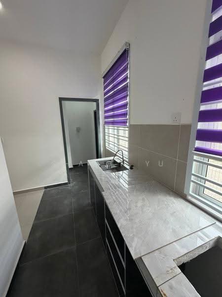 2-storey Terraced House for Sale in Bandar Dato Onn (Tebrau) - Sharon Yu - Kitchen - PropertyGuru.com.my