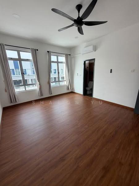 2-storey Terraced House for Sale in Bandar Dato Onn (Tebrau) - Sharon Yu - Bathroom - PropertyGuru.com.my