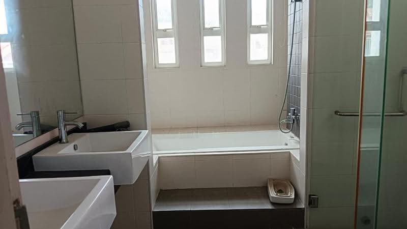 Rumah Berkembar untuk Dijual di Batu Caves (Selangor) - Jun How - Bathroom - PropertyGuru.com.my