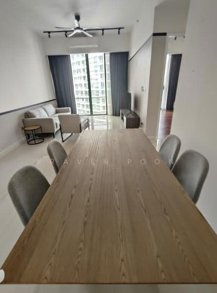 Kediaman Servis untuk Dijual di Senada Residence @ KLGCC Resort - Kraven Poon - Living Room - PropertyGuru.com.my