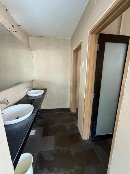Shop / Office for Sale in Seremban (Negeri Sembilan) - Cathy Tiang - Bathroom - PropertyGuru.com.my