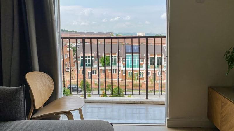 Pangsapuri untuk Dijual di Goodview Heights - Soon Sheng Law - Balcony - PropertyGuru.com.my