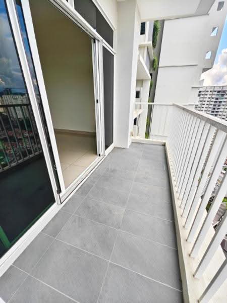 Kondominium untuk Dijual di Setia Pinnacle - Simon Ooi - Balcony - PropertyGuru.com.my