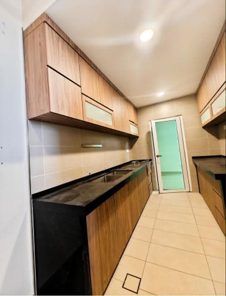 Kondominium untuk Dijual di Setia Pinnacle - Simon Ooi - Kitchen - PropertyGuru.com.my