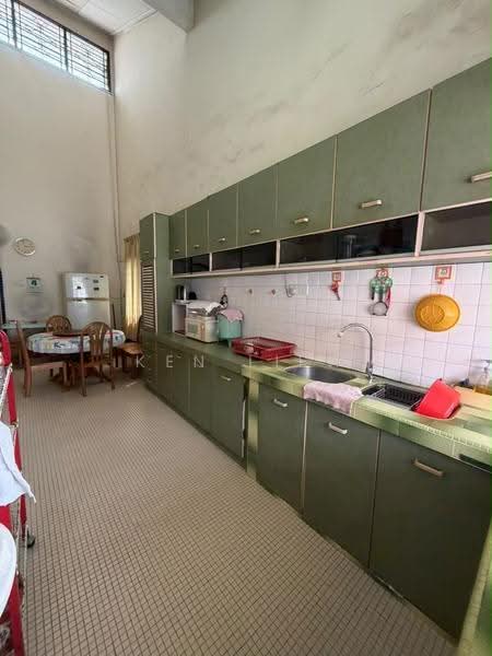 Rumah Teres 1-Tingkat untuk Dijual di Taman Perling (Perling) - Ken Liew - Kitchen - PropertyGuru.com.my