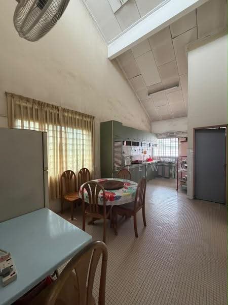 Rumah Teres 1-Tingkat untuk Dijual di Taman Perling (Perling) - Ken Liew - Kitchen - PropertyGuru.com.my