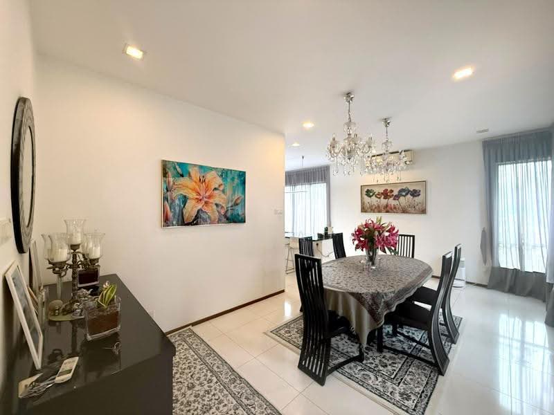 Rumah Berkembar untuk Dijual di Seksyen U9 (Shah Alam) - Akmal Adam - Dining Room - PropertyGuru.com.my