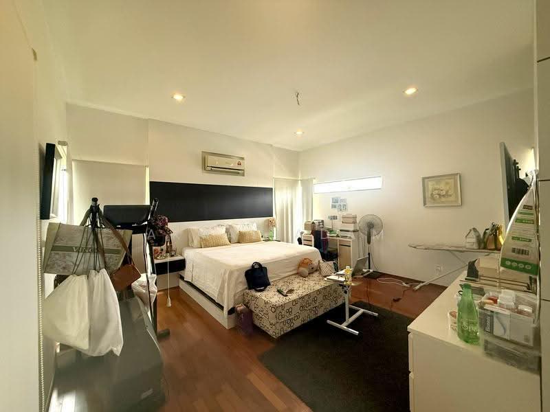 Rumah Berkembar untuk Dijual di Seksyen U9 (Shah Alam) - Akmal Adam - Bedroom - PropertyGuru.com.my