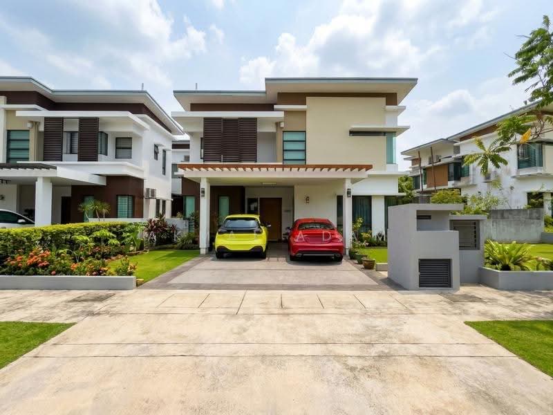 Rumah Berkembar untuk Dijual di Seksyen U9 (Shah Alam) - Akmal Adam - Exterior - PropertyGuru.com.my