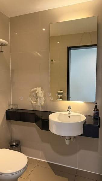 Kediaman Servis untuk Disewa di Centrestage Designer Suite - Ahmad Sharqawwi Abdul Kapor - Bathroom - PropertyGuru.com.my