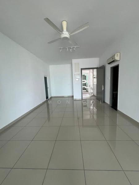 Kondominium untuk Dijual di Setia Pinnacle - Simon Ooi - Living Room - PropertyGuru.com.my