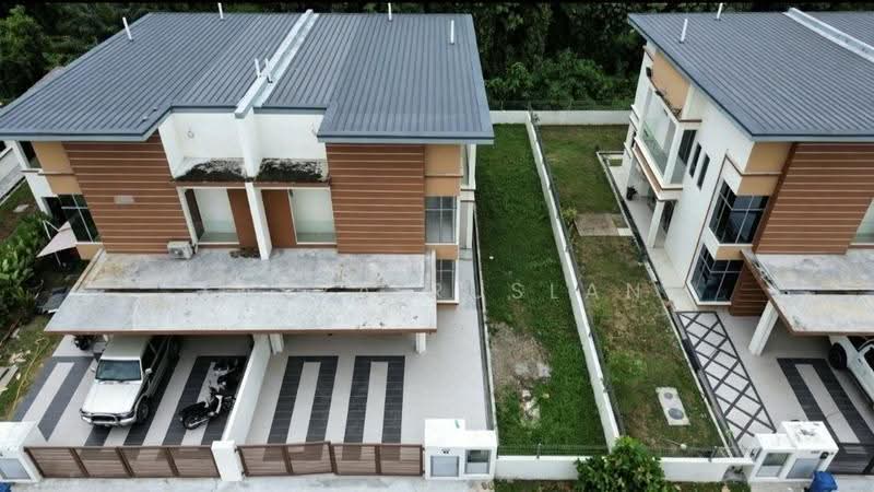 Semi-Detached House for Sale in Seksyen 29 (Shah Alam) - Tasya Ruslan - PropertyGuru.com.my
