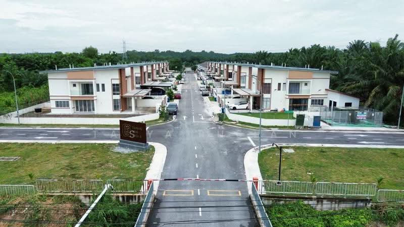 Semi-Detached House for Sale in Seksyen 29 (Shah Alam) - Tasya Ruslan - PropertyGuru.com.my